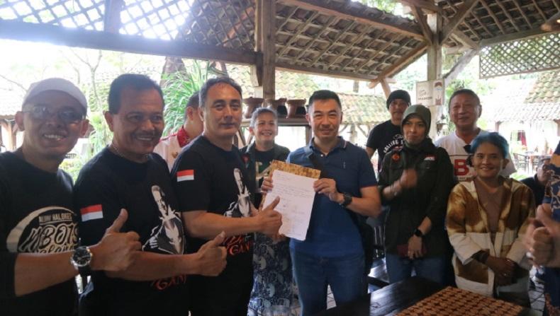 Ketua DPP Perindo Berdiskusi dengan Alumni Halokes Mbois di Malang
