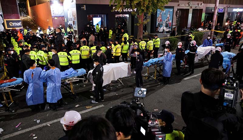 Foto-Foto Tragedi Halloween, 149 Orang Tewas Berdesakan di Gang Sempit Seoul - Bagian 2