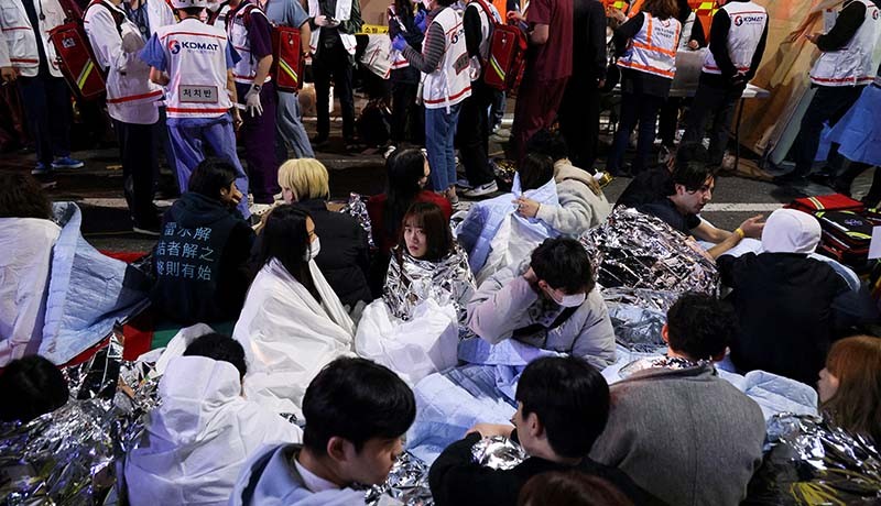 Foto-Foto Tragedi Halloween, 149 Orang Tewas Berdesakan di Gang Sempit Seoul - Bagian 4
