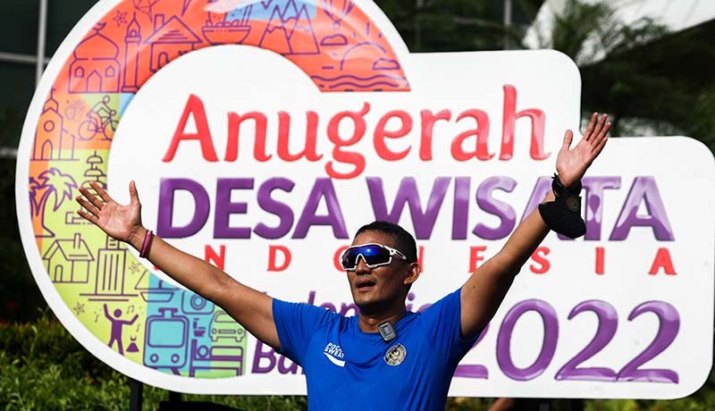 Sandiaga Uno Ramaikan Fun Run ADWI Bergerak Bersama - Bagian 3