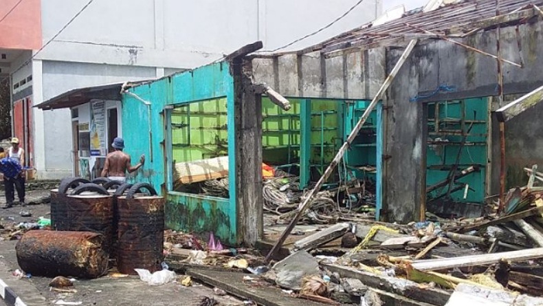 96 Rumah di Sangihe Rusak Diterjang Gelombang Pasang, 516 Keluarga Terdampak