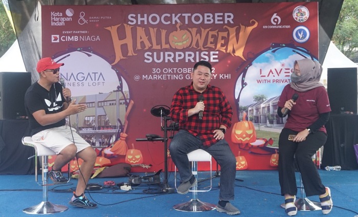 properti halloween labu di surabaya