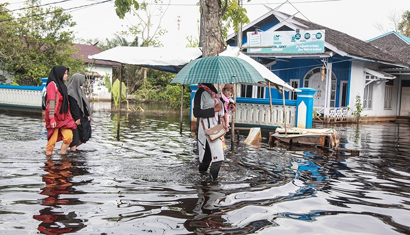 Dampak Banjir Sebulan, Akses Jalan Kotawaringin Barat Putus - Bagian 2