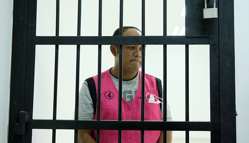 Tampang Buronan Kasus Korupsi di Balik Sel usai Ditangkap Tim Tabur Kejaksaan - Bagian 2