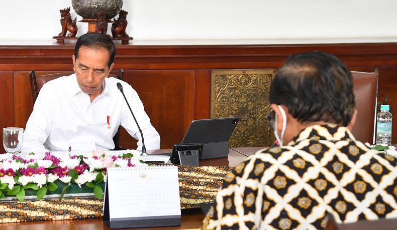 Jokowi Tetapkan 5 Tokoh Dapat Gelar Pahlawan Nasional, Ada Soeharto hingga Raden Rubini