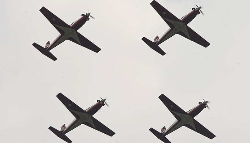 Atraksi The Jupiters TNI AU Meriahkan Indo Defence 2022 di Halim Perdanakusuma - Bagian 1