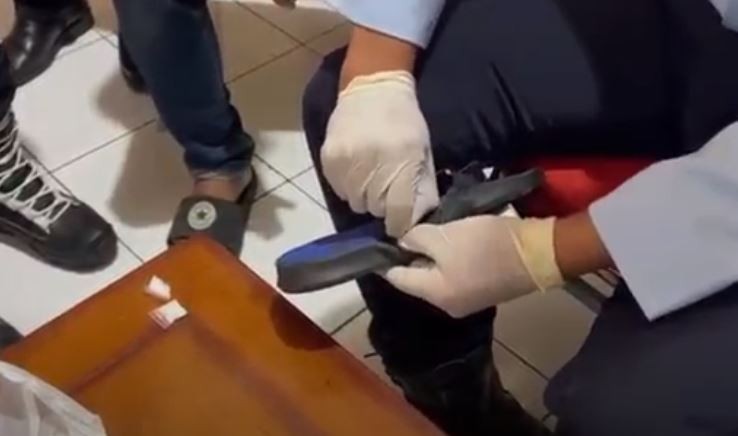 Ojol Ditangkap Polisi Kirim Paket Sandal ke Lapas Banyuwangi, Ternyata Berisi Sabu