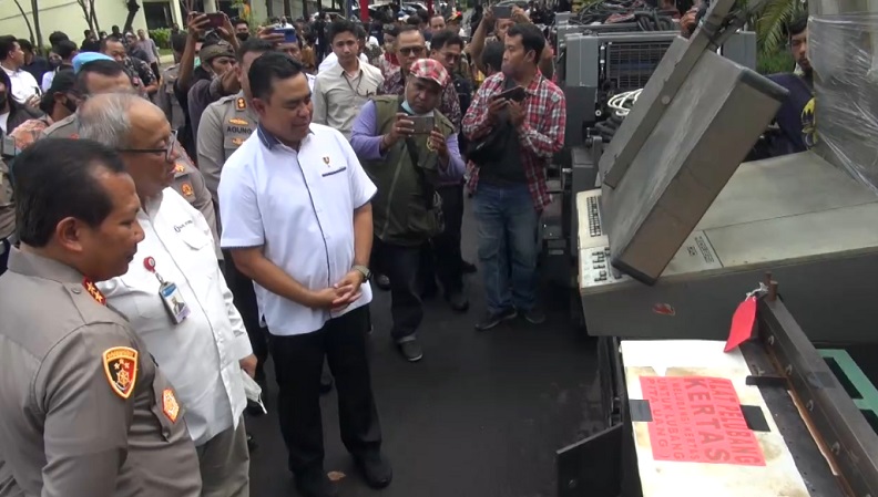 title Oknum ASN Danai Pabrik Uang Palsu Beromzet Rp2 Miliar, Ternyata Warga Grobogan Oknum ASN Danai Pabrik Uang Palsu Beromzet Rp2 Miliar, Ternyata Warga Grobogan