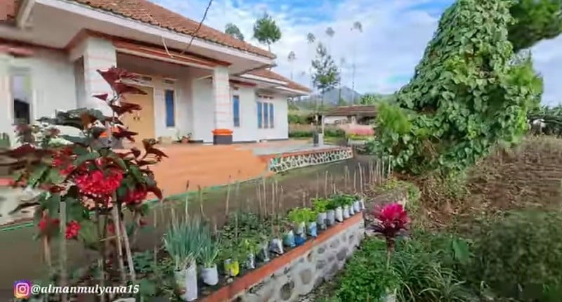 Kampung Belanda Di Kaki Gunung Cikuray Garut, Mayoritas Warganya ...