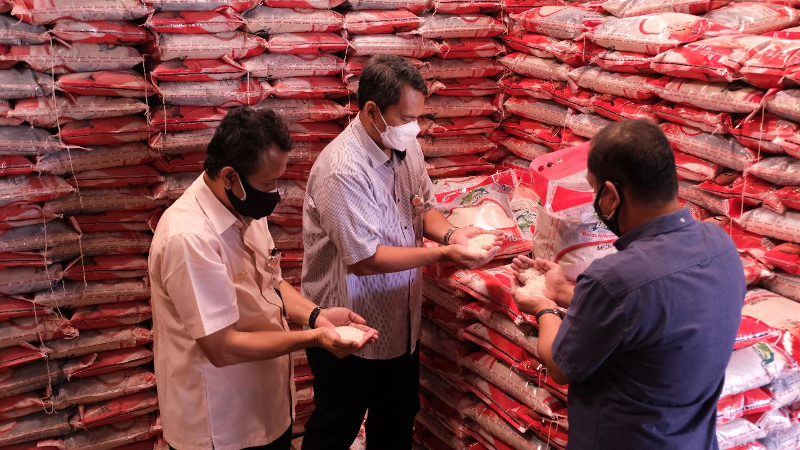 BULOG Siapkan Dana Triliunan untuk Serap Beras Petani