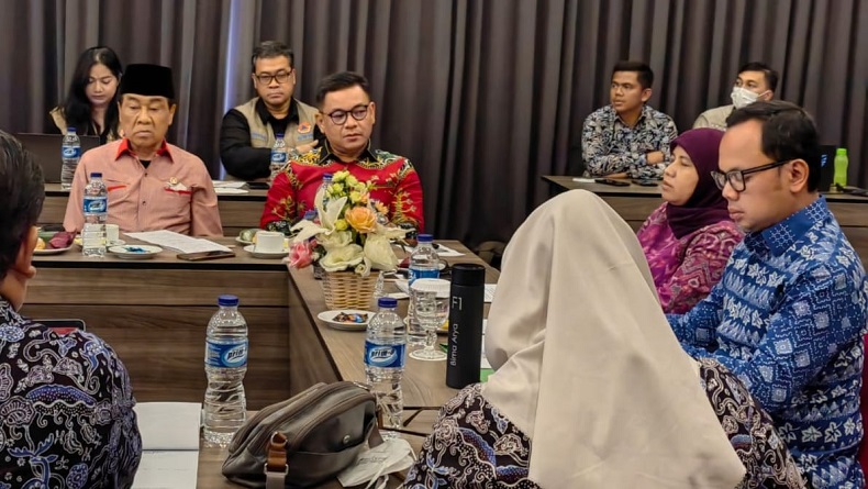 Kang Ace Dorong Seluruh Pemda di Indonesia Miliki Sistem Deteksi Dini Bencana Alam