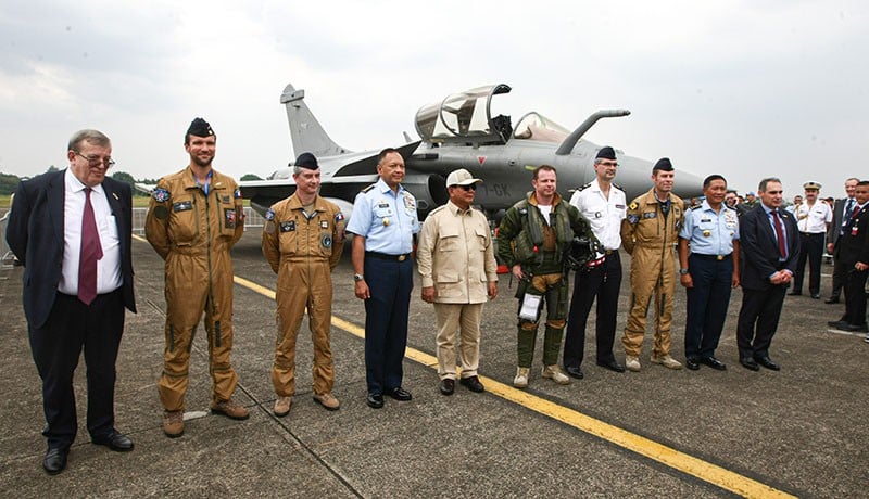 Momen Prabowo Cek Pesawat Tempur Rafale saat Indo Aerospace 2022 - Bagian 3