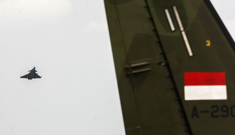 Begini Manuver Pesawat Tempur Rafale di Langit Jakarta - Bagian 4