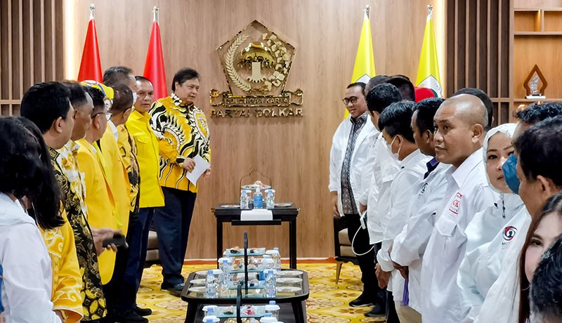 Pertemuan Airlangga Hartarto dengan Relawan Pro Jokowi - Bagian 2