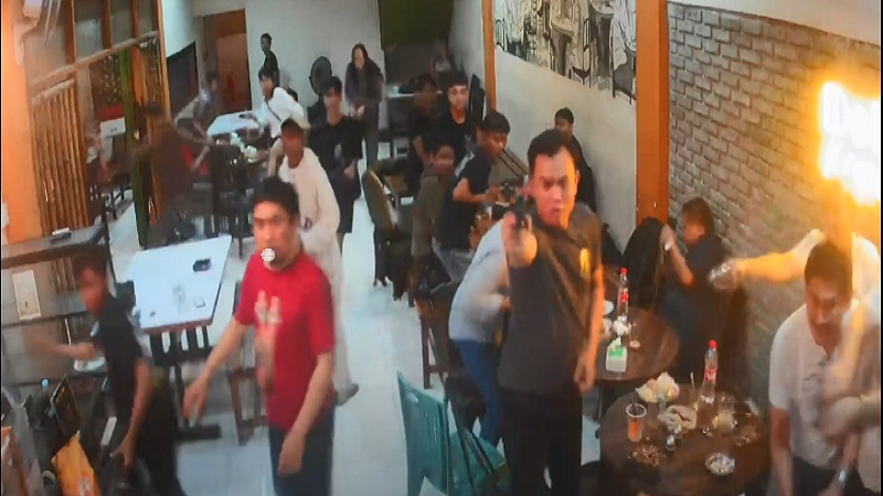 Salah Sasaran, Kafe Berisi Polisi di Makassar Diserang Sekelompok Pemuda dengan Busur