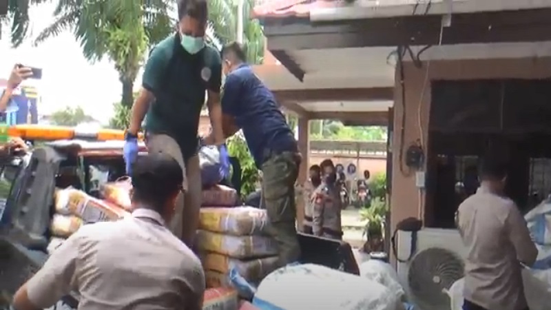 title 2,7 Ton Daging Ilegal dari Malaysia Gagal Diselundupkan 2,7 Ton Daging Ilegal dari Malaysia Gagal Diselundupkan