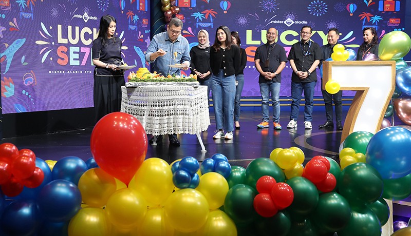 HT Potong Tumpeng Rayakan HUT ke-7 Mister Aladin - Bagian 1