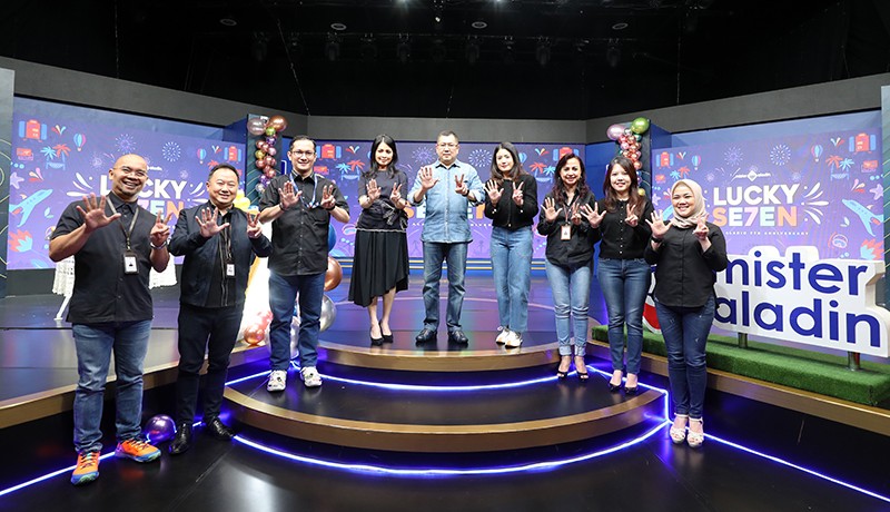 HT Potong Tumpeng Rayakan HUT ke-7 Mister Aladin - Bagian 3