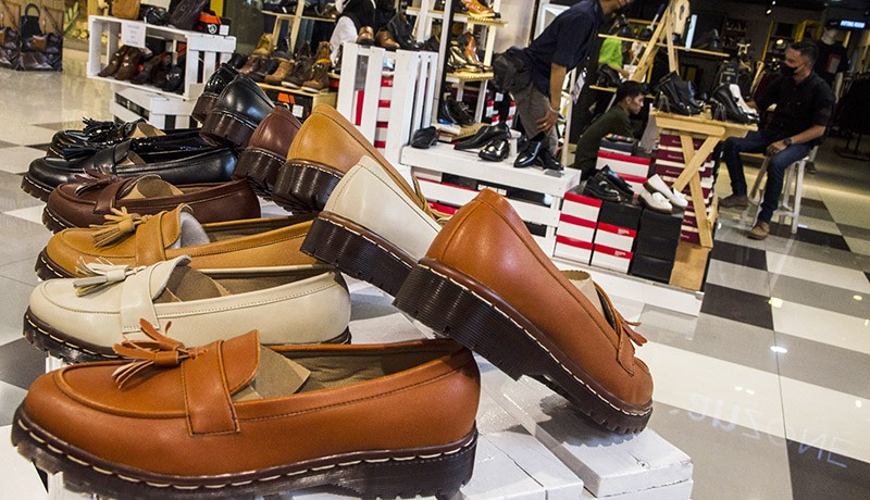 Festival Sentra Cibaduyut Pamerkan Produk UMKM Sepatu Kulit - Bagian 1