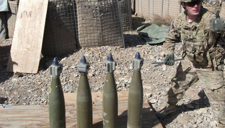 title  300.000 Peluru Artileri AS yang Disimpan di Israel Dikirim ke Ukraina  300.000 Peluru Artileri AS yang Disimpan di Israel Dikirim ke Ukraina