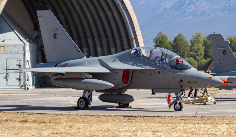 Indonesia Jajaki Kerja Sama Produksi Jet Tempur Yak-130, Begini Spesifikasinya