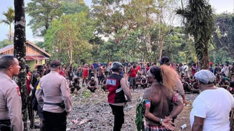 Orang Mabuk Buat Onar saat Kumpul Dana Bayar Kepala di Timika, Picu Bentrok Warga