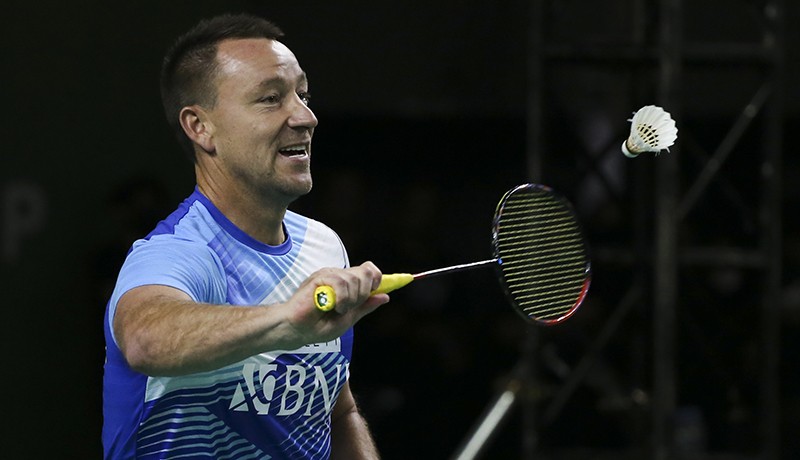 Ketika 2 Legenda Sepak Bola John Terry dan Alessandro Nesta Bermain Bulu Tangkis - Bagian 3