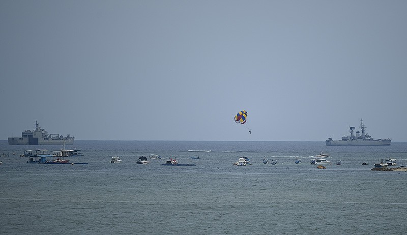 TNI Kerahkan 13 KRI Amankan Perairan Bali - Bagian 3