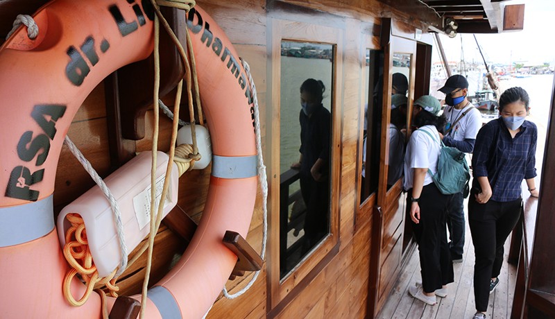 MNC Peduli Berikan Bantuan untuk Rumah Sakit Apung - Bagian 3