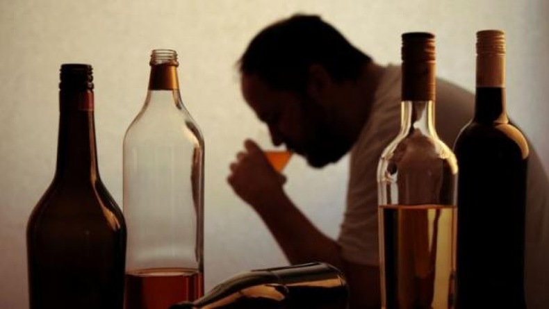 5 Pantangan Makanan Penderita Hepatitis B, Alkohol hingga Makanan Manis