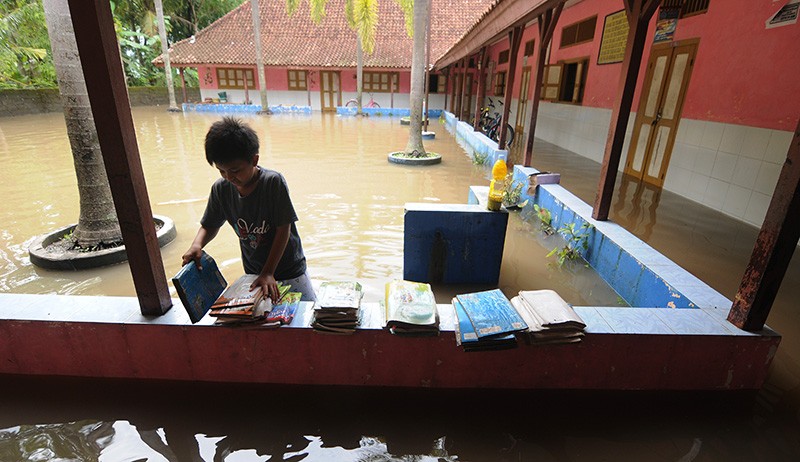 Sekolah dan Rumah Warga Klaten Terendam Banjir - Bagian 2