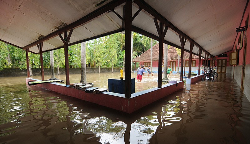 Sekolah dan Rumah Warga Klaten Terendam Banjir - Bagian 1