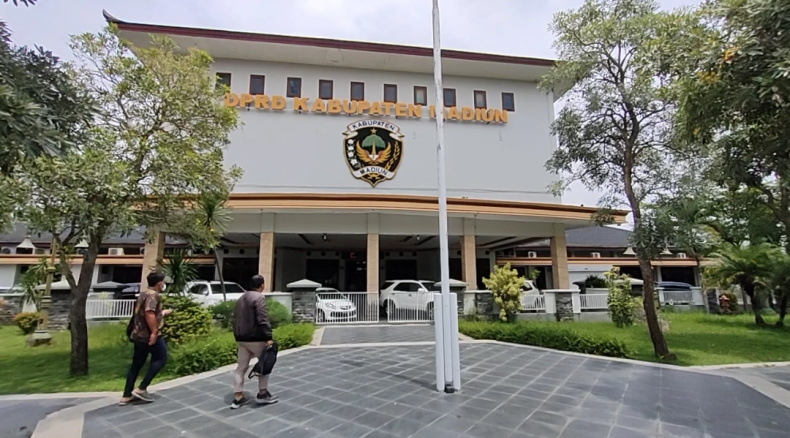 Ironis, 45 Anggota DPRD Madiun Terima Kenaikan Tunjangan Rumah Rp2,25 Miliar saat Pandemi