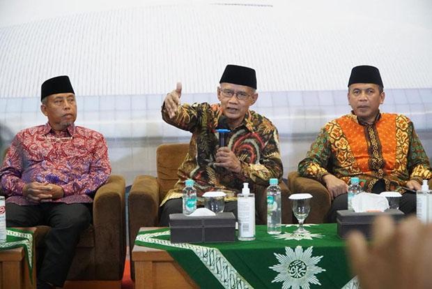 title Haedar Nashir: Kepemimpinan Muhammadiyah Mirip Kesebelasan Sepak Bola Haedar Nashir: Kepemimpinan Muhammadiyah Mirip Kesebelasan Sepak Bola
