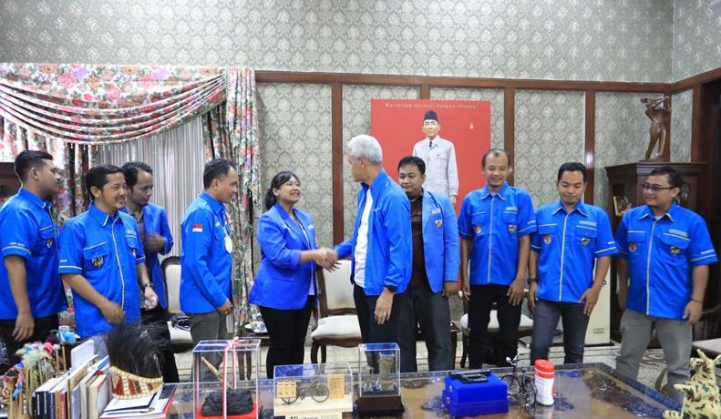 Putri Bambang Pacul Pimpin KNPI Jateng, Ganjar: Saya Tunggu Aksinya Ya