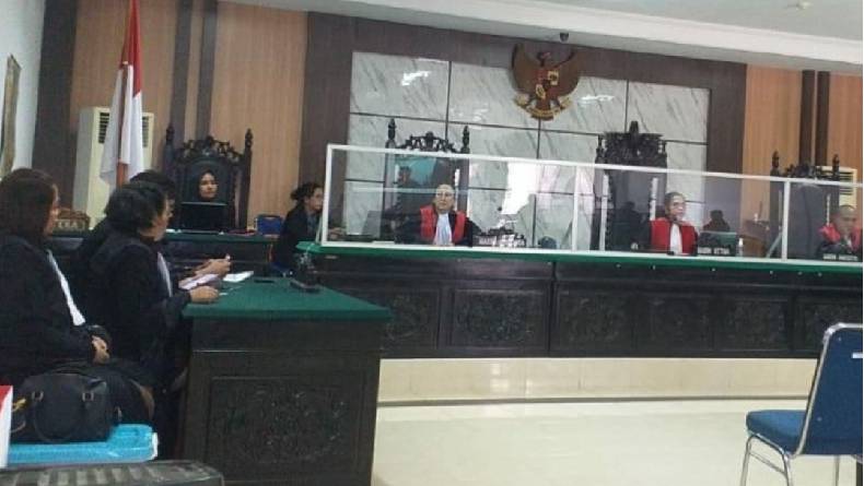 Hakim Vonis Kadis Kota PUPR Kupang 3,5 Tahun Penjara karena Terbukti Korupsi