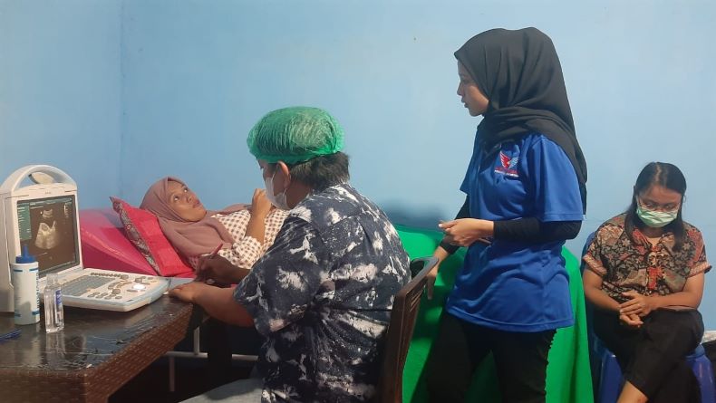 DPW Partai Perindo Babel Berikan Layanan USG dan Pemeriksaan Kesehatan Anak Gratis