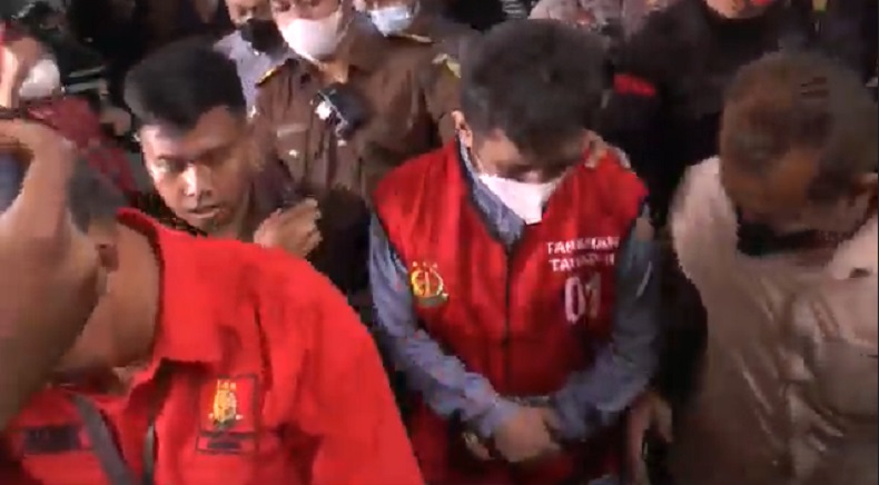 Sidang Putusan Terdakwa Pemerkosaan Mas Bechi, Ratusan Emak-Emak Datang Beri Dukungan