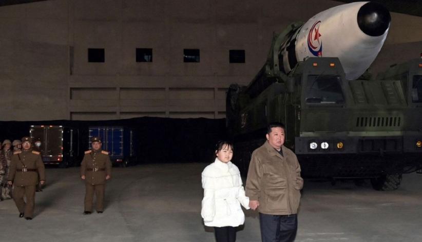 Untuk Pertama Kali, Kim Jong Un Tunjukkan Sosok Putrinya ke Publik!