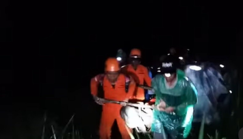 Bule Amerika Tewas saat Mendaki Gunung Agung Bali, Dievakuasi dari Ketinggian 2.700 Mdpl