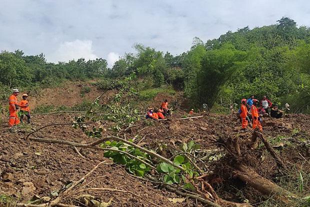  58 Warga Terdampak Tanah Longsor di Candirejo Gunungkidul Diungsikan ke Balai Kelurahan