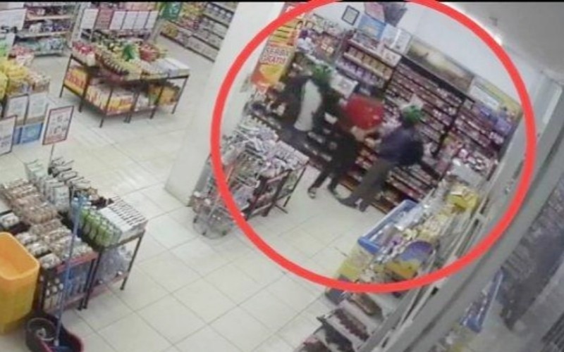 Minimarket di Jalintim Palembang-Betung Dirampok, Kasir Diikat dan Diancam Pakai Parang