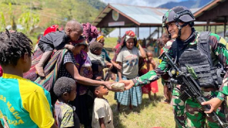 Peduli Rakyat Papua, Prajurit Kostrad Gelar Perjamuan Kasih Bersama Warga Nduga