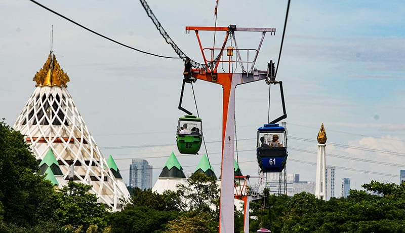 Melihat Keindahan TMII dari Kereta Gantung - Bagian 4