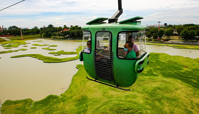 Melihat Keindahan TMII dari Kereta Gantung - Bagian 2