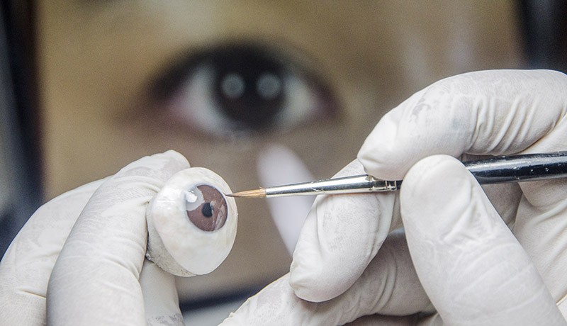 Membuat Bola Mata Palsu Seharga Rp9 Juta - Bagian 2