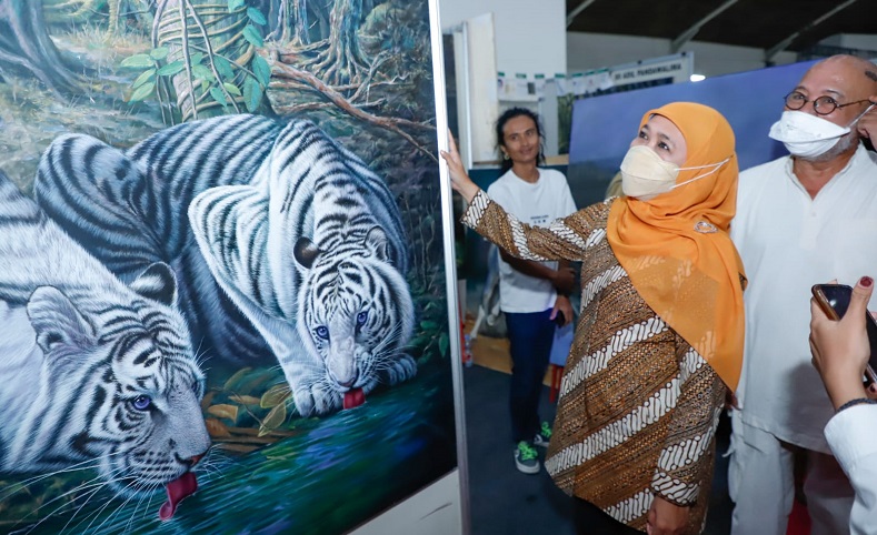 title 3.000 Karya Ramaikan Pasar Seni Lukis Indonesia di Surabaya, Ada Goresan Presiden SBY 3.000 Karya Ramaikan Pasar Seni Lukis Indonesia di Surabaya, Ada Goresan Presiden SBY
