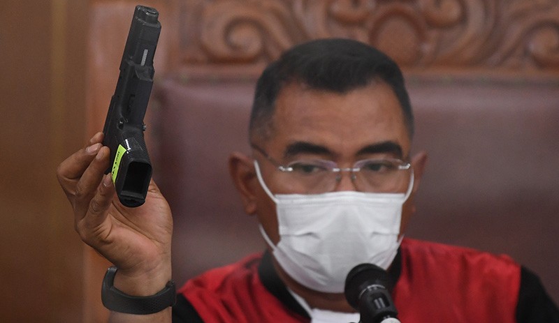 Ini Barbuk Senjata Api di Sidang Pembunuhan Brigadir J, Ada Steyr AUG dan HS - Bagian 3