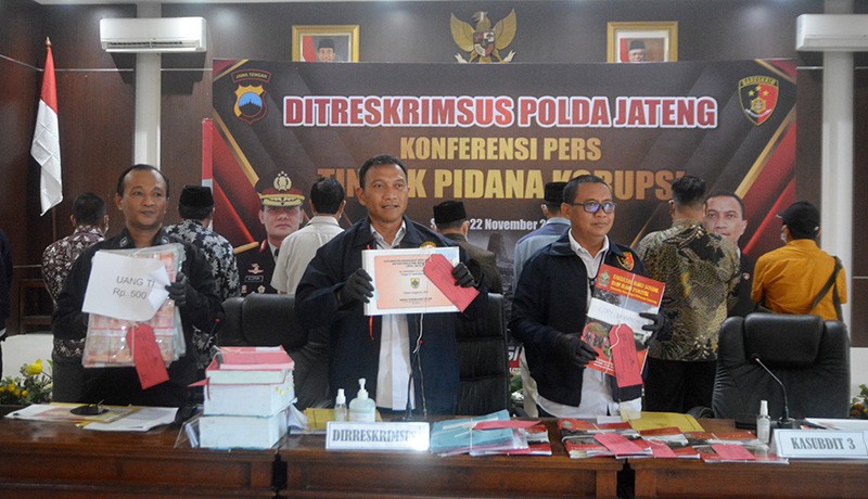 Tampang 8 Kades di Demak Diduga Terima Suap Jabatan Rp150 Juta-Rp300 Juta - Bagian 4