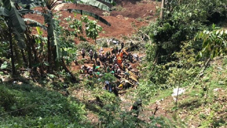 title 14 Jenazah dan 2 Kendaraan Ditemukan di Longsoran Gempa Jalur Cianjur-Cipanas 14 Jenazah dan 2 Kendaraan Ditemukan di Longsoran Gempa Jalur Cianjur-Cipanas